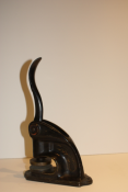 AEL15 - Antique Embosser 15
