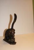 LHE2 - Antique Lion Head Embosser 2